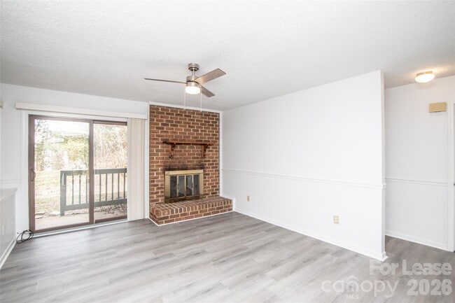 Photo - 11026 Harrowfield Rd