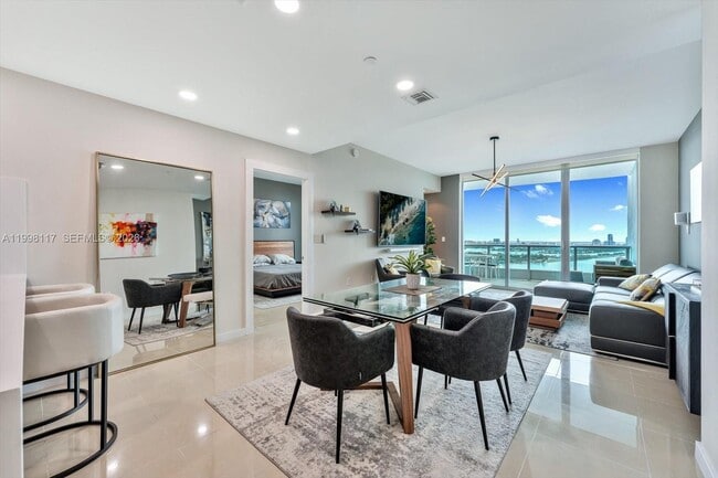 Photo - 900 Biscayne Blvd Unidad 3109