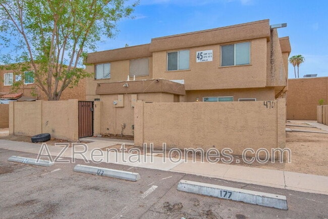 Photo - 4715 E Jones Ave