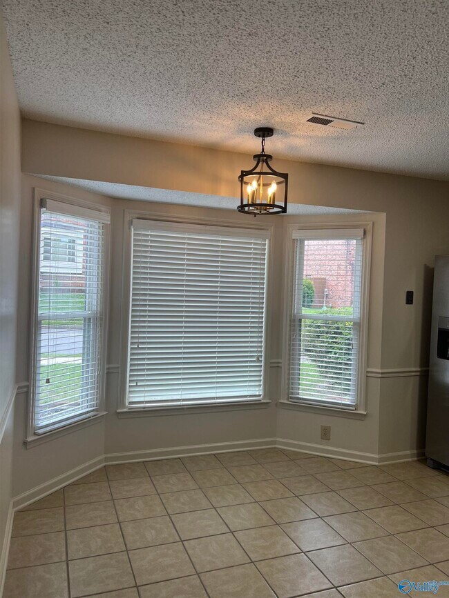 Photo - 6864 Steeplechase Dr NW