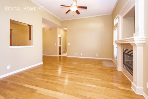 Photo - 2-bed/2-bath/2-garage Ranch style Duplex #...