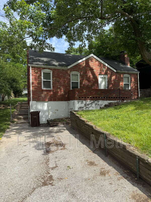 Building Photo - 6170 Emerald Ave