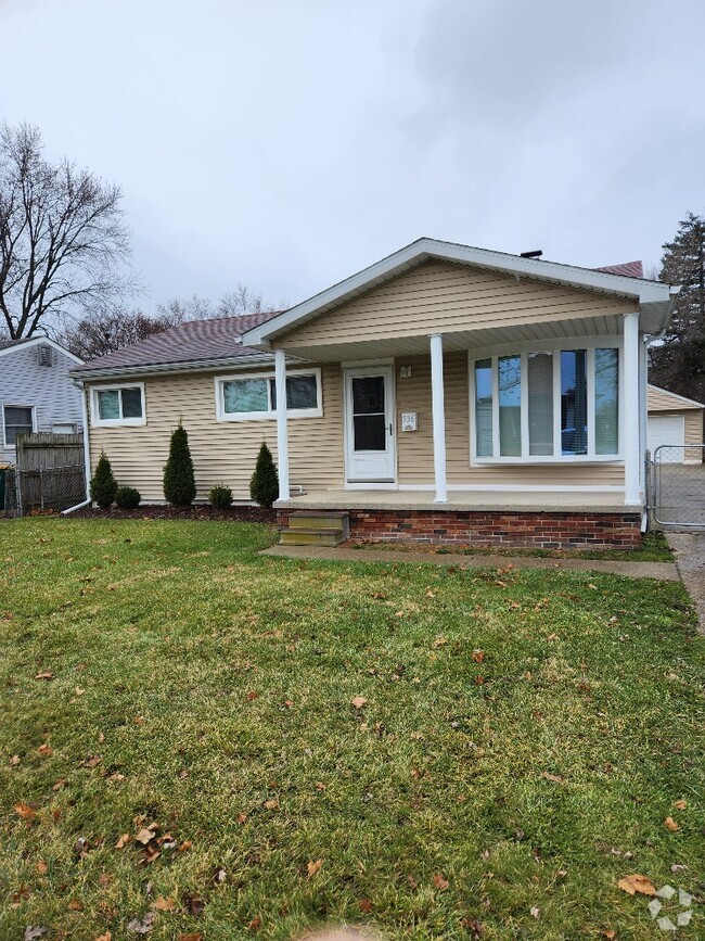 Building Photo - 536 Redwood Ave Rental