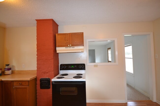 Photo - 401 Lakeside Dr Unit B