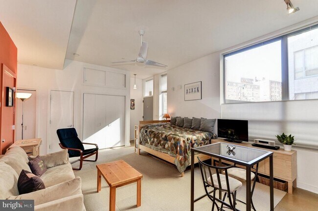 Photo - 1414 Belmont St NW Unidad 109 Rental