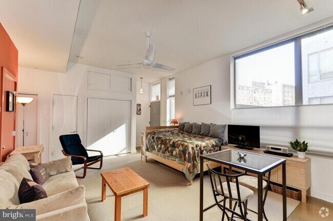 Building Photo - 1414 Belmont St NW Unit 109 Rental