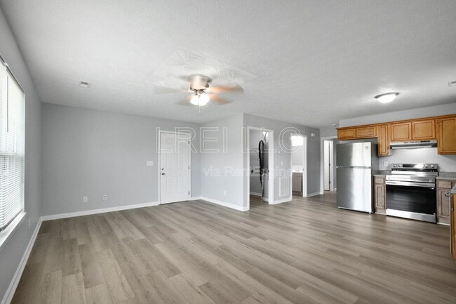 Photo - 300 Keeneland Dr Unit 2b