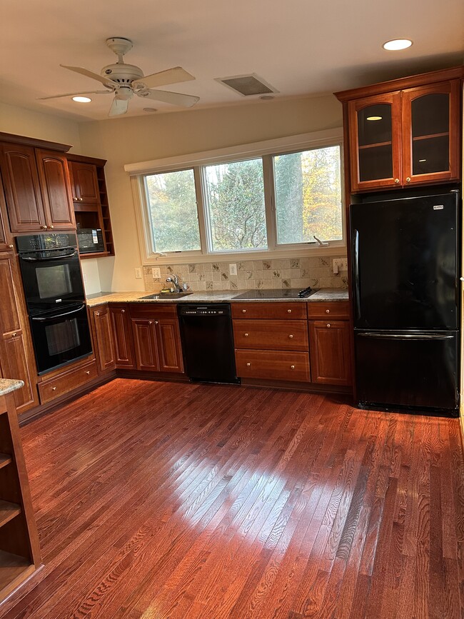 Photo - 6124 Old Dominion Dr