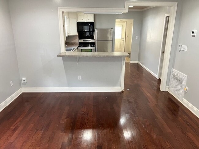 Photo - 604 Morgan Ave