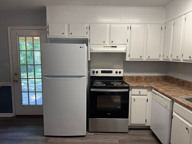 Photo - 1905 Elkhorn Ln Unidad #B