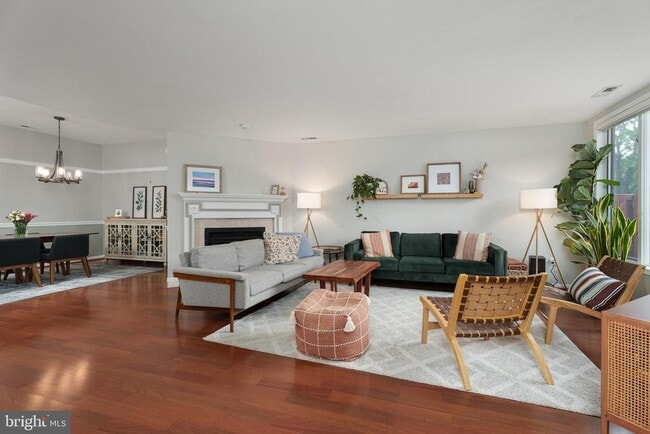 Photo - 9 Woodmont Dr