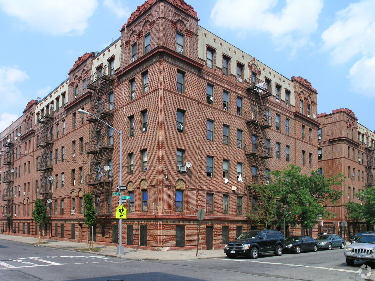 Apartments at 351-359 E 163rd St - 351-359 E 163rd St Apartments