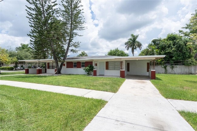 Photo - 1329 NE Krome Terrace Unidad 1329