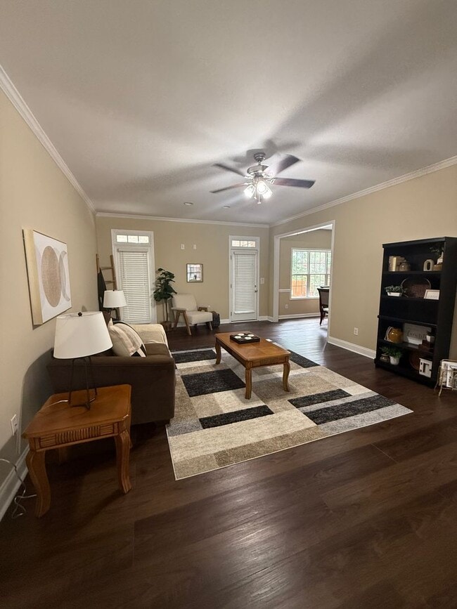 Photo - 450 Sterling Dr
