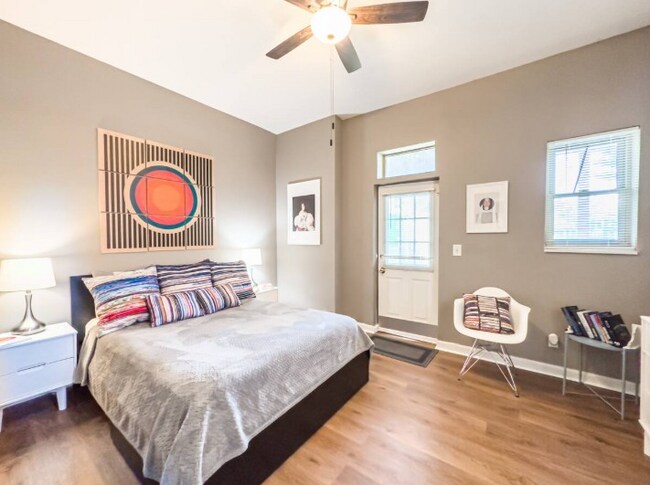 Photo - 805 Scott St Unidad 2