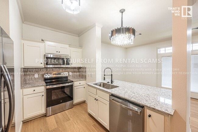 Building Photo - 1115 N Leverett Ave Rental