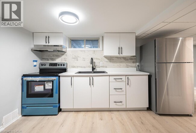 Photo - 99 E 36th St