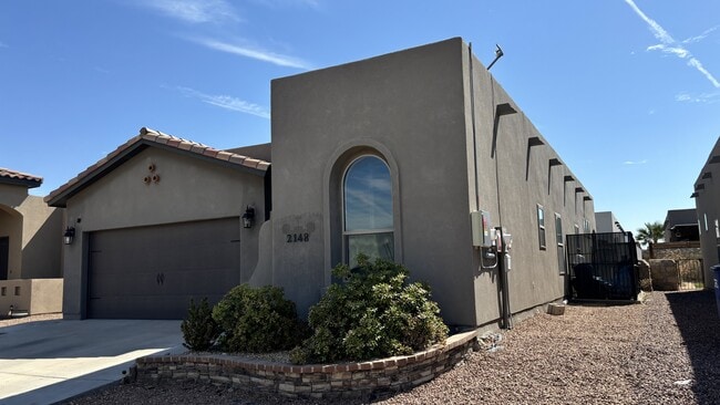 Photo - 2148 Honour Point Pl