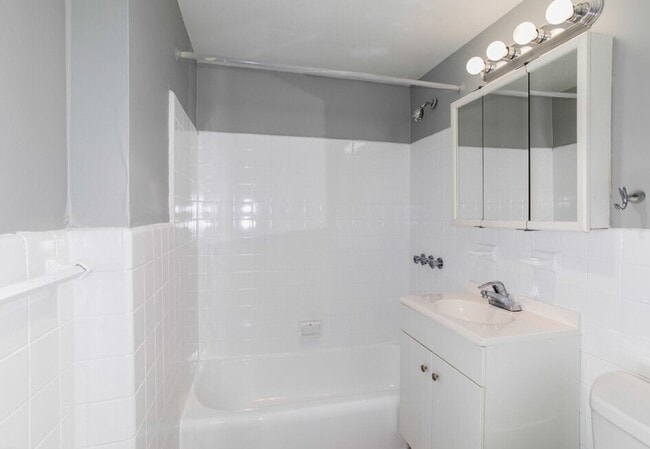 Photo - Woodbrook House Apartments