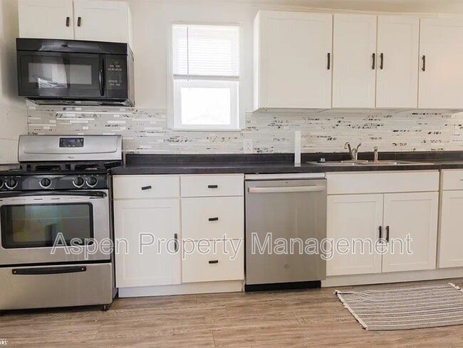 Photo - 2101 Melvin Ave