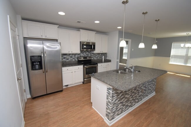 Photo - 1141 Midtown Village Dr