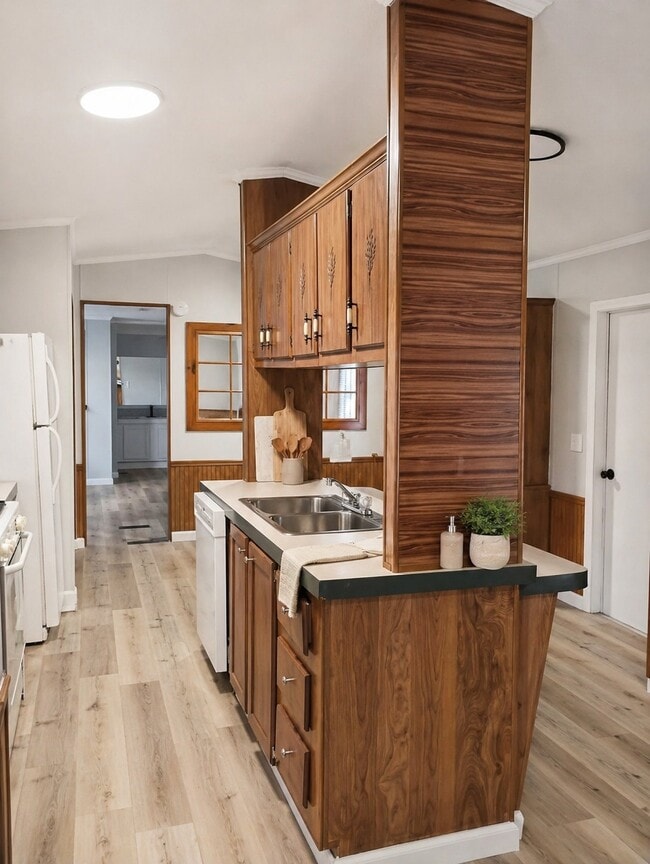 Photo - 27 Deerwood Park