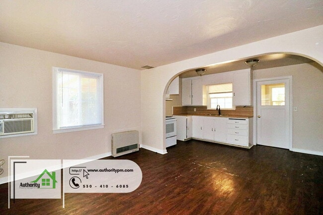 Photo - 5401 Rosswood St