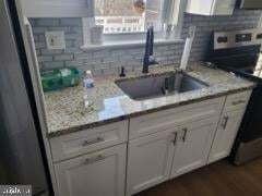 Photo - 130 Harper Ave