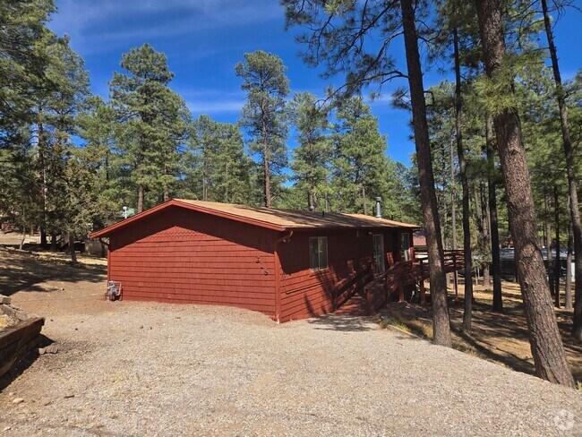 Building Photo - Single Level Three Bedroom Home with Bonus...