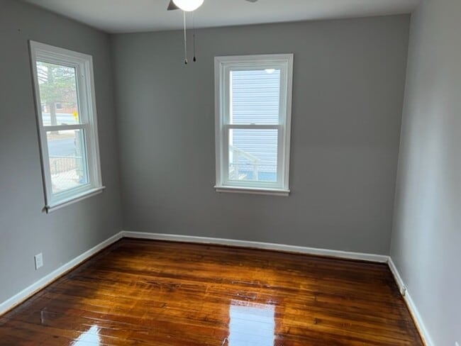 Photo - 808 N Elm St
