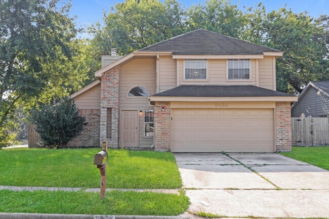 Building Photo - 8454 Lake Crystal Dr