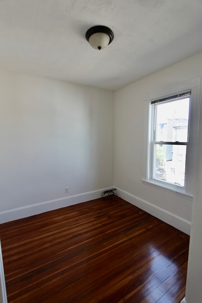 Photo - 275 Lexington St Unit 2