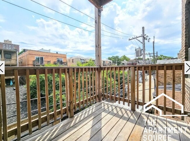 Photo - 3943 N Janssen Ave Unidad 3