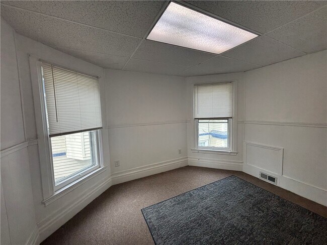 Photo - 612 W Church St