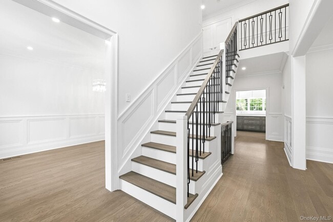 Photo - 229 Soundview Ave