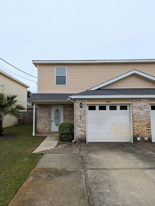 Photo - 2122 Tom St Townhome