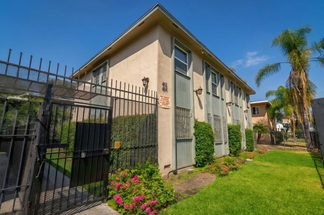 Photo - 4114 Palmwood Dr Unit 3a