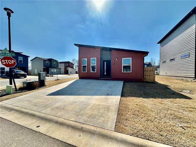 Photo - 1101 States Ave