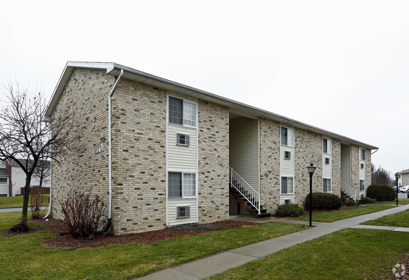 Liberty Commons Apartments - Liberty Commons Apartments
