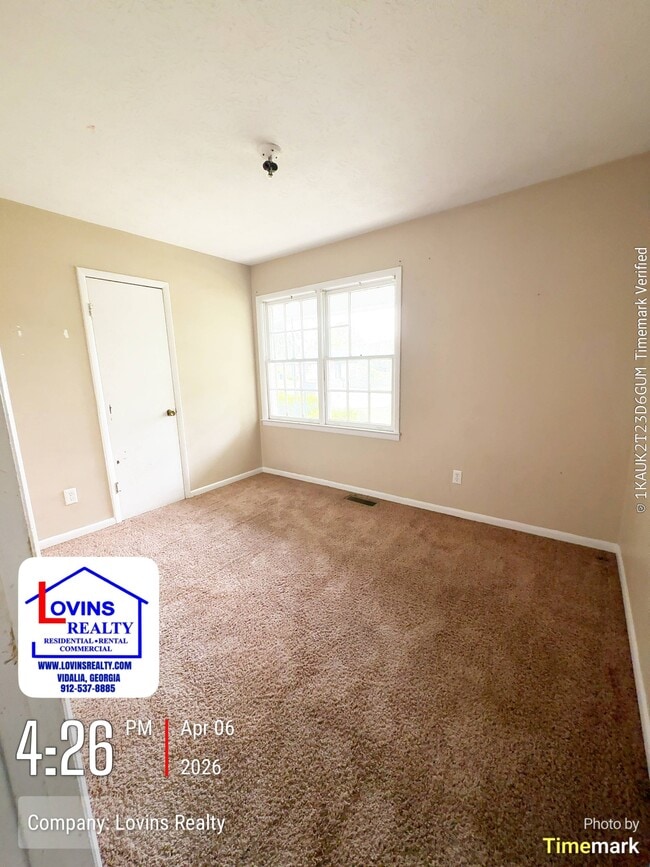 Photo - 714 Winona St