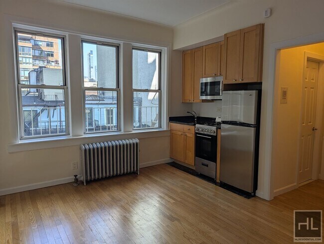 Building Photo - WEST 13 STREET Rental
