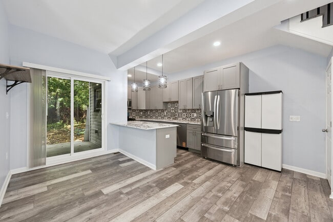 Building Photo - 305 N Graham**