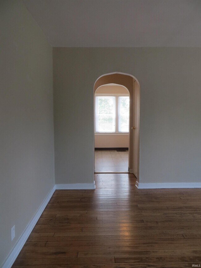 Photo - 2024 E 3rd St