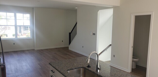 Photo - 1134 Franklin St