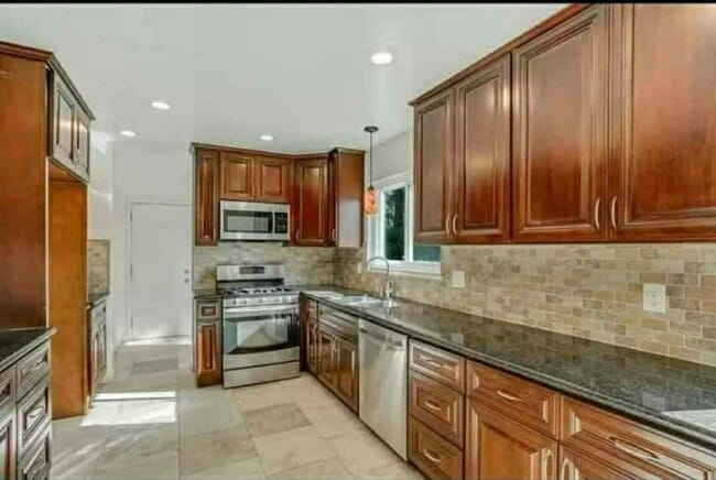 Photo - 9056 La Riviera Dr