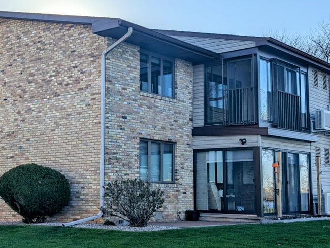 Photo - 240 N Campbell Rd