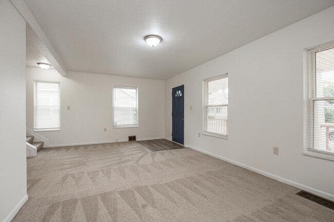 Photo - 18619 Arrowhead Ave
