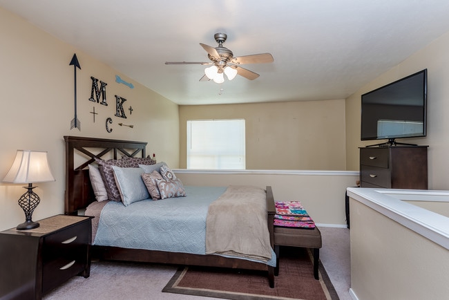 Photo - Sonoma Apartments