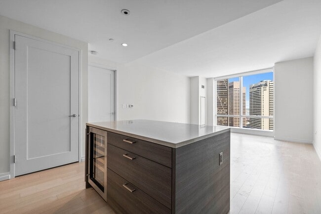 Photo - 1 Franklin St Unidad 3006 Rental