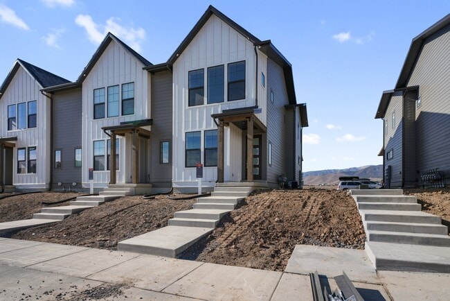Building Photo - 3153 N Stardew St Rental